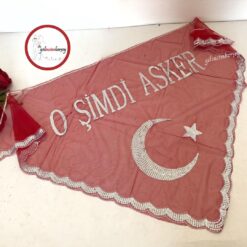 Gelincimherşey Kırmızı Ay Yıldızlı O Şimdi Asker Yazılı Asker Duvağı