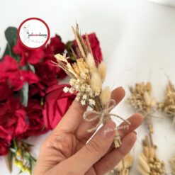Gelincimherşey 10'lu Şoklanmış Gerçek Çiçekli Damat Arkadaş Yaka Çiçeği
