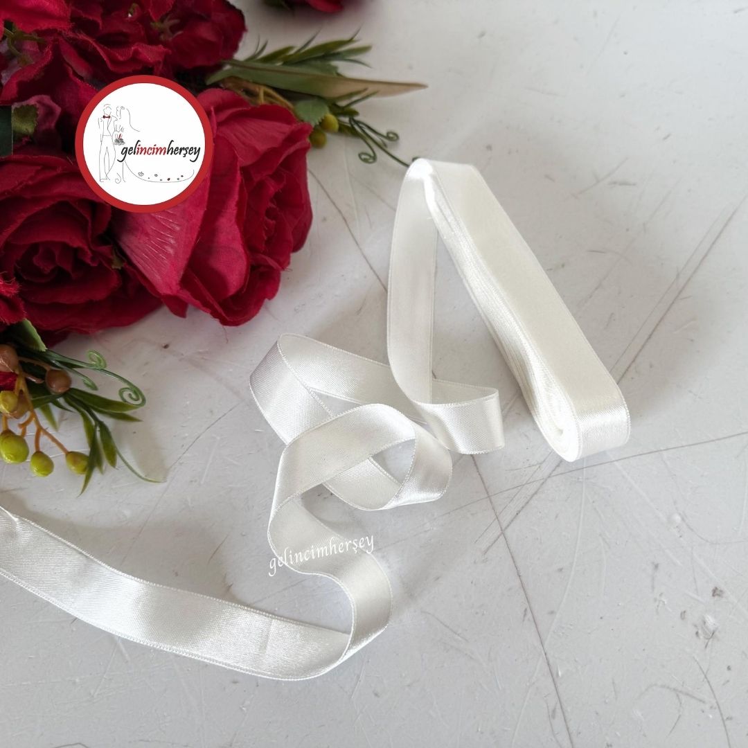 Gelincimherşey2cmSatenKurdeleKrem