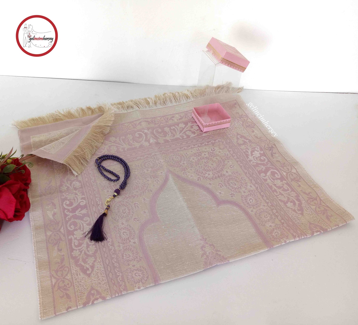 GelincimherşeyseccadetesbihPembe1