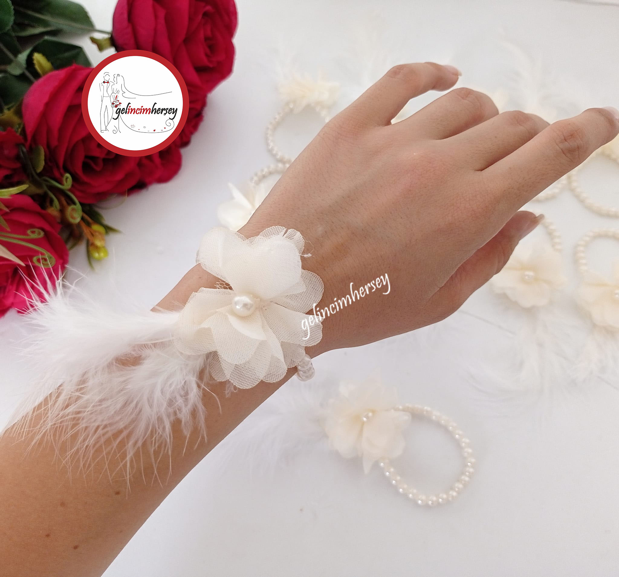 gelincimherşey krem çiçekli incili bileklik 1
