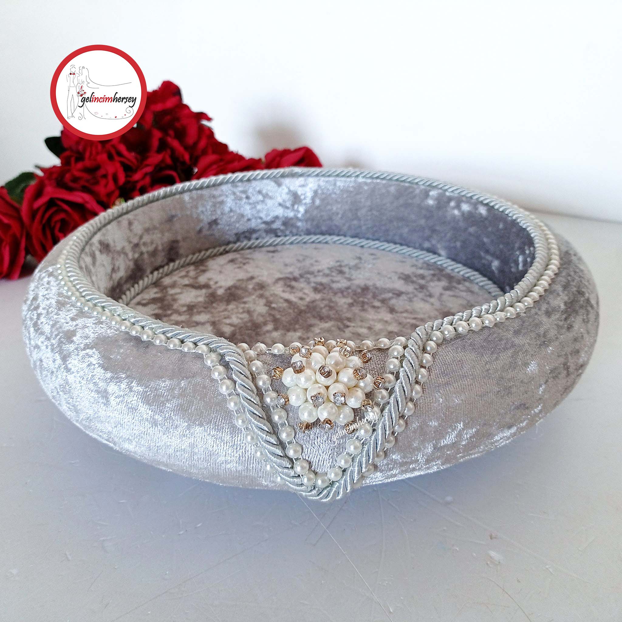 gelincimherşeygriyuvarlakhavluluk