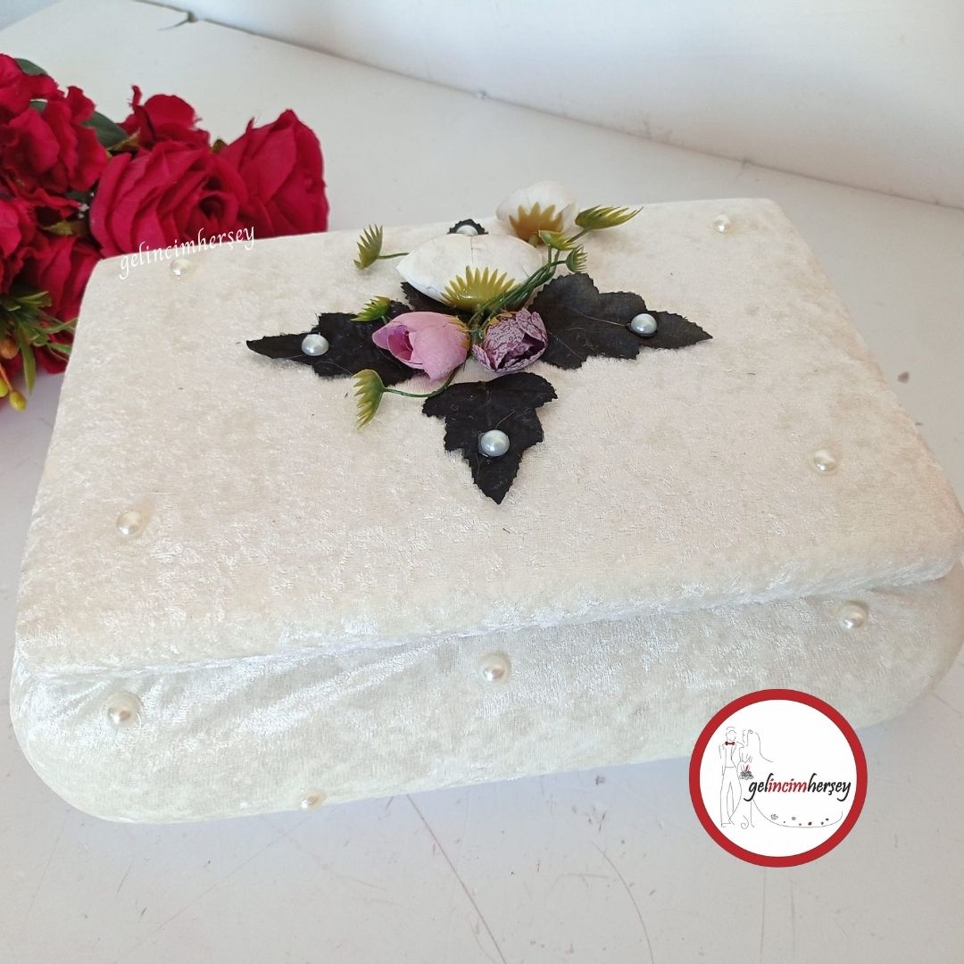 gelincimherşeykremmakyajsandığı1