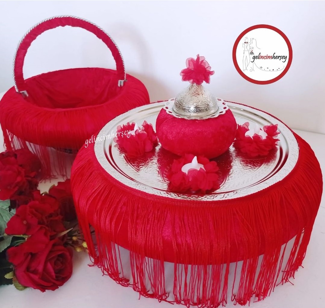 GelincimherşeyPüsküllüGümüşTepsiliKınaSepetiveKınaTepsisiKırmızı