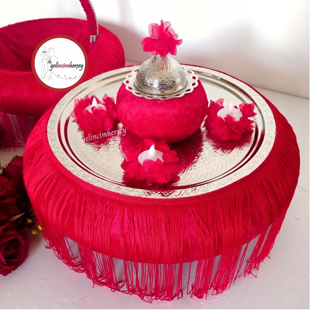 GelincimherşeyPüsküllüGümüşTepsiliKınaSepetiveKınaTepsisiKırmızı1