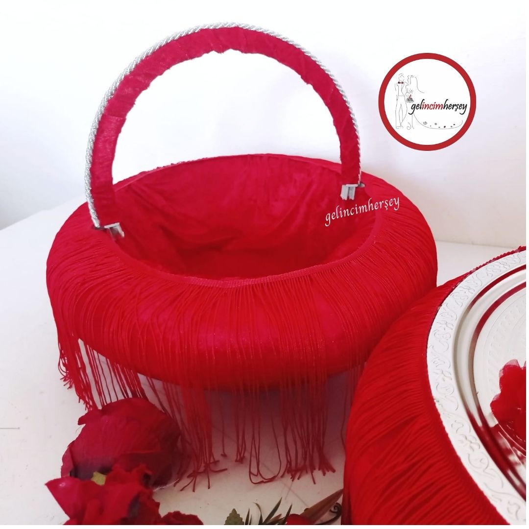 GelincimherşeyPüsküllüGümüşTepsiliKınaSepetiveKınaTepsisiKırmızı2