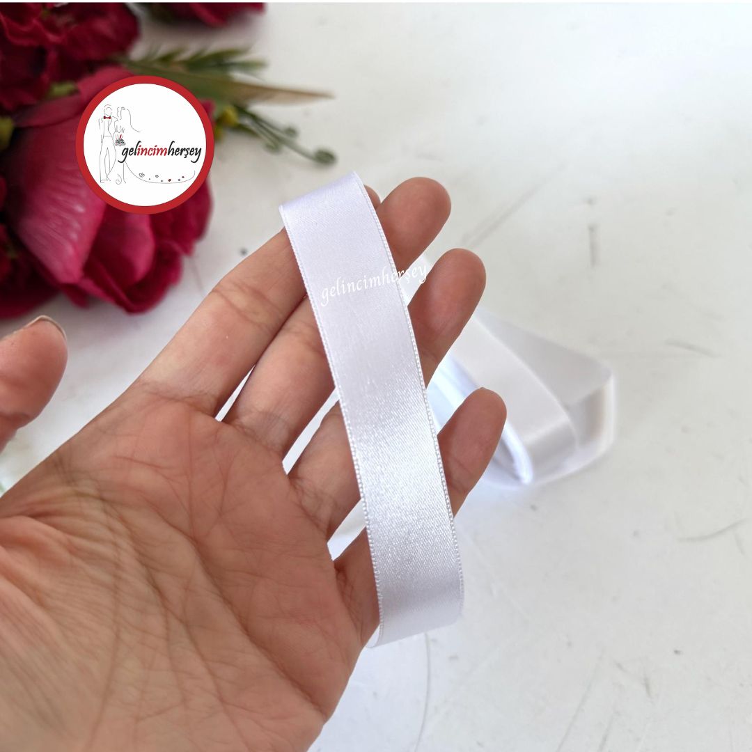 Gelincimherşey2cmSatenKurdeleBeyaz2