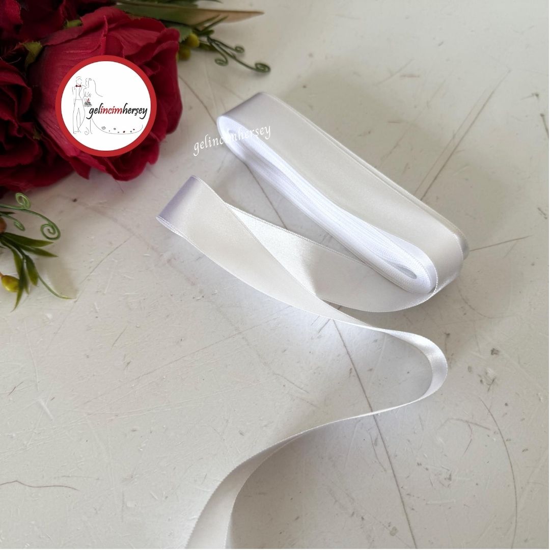 Gelincimherşey3cmSatenKurdeleBeyaz