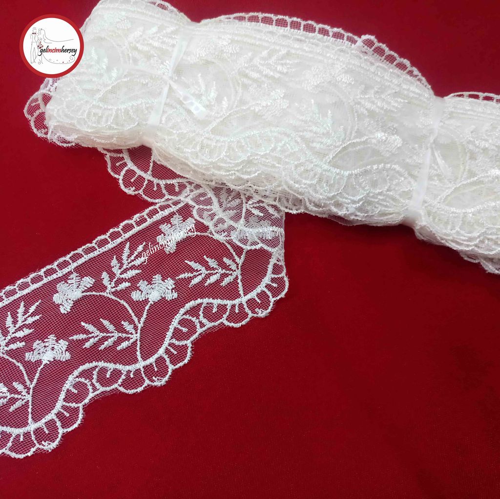 GelincimherseyKaranfilDantelKremTulgupur