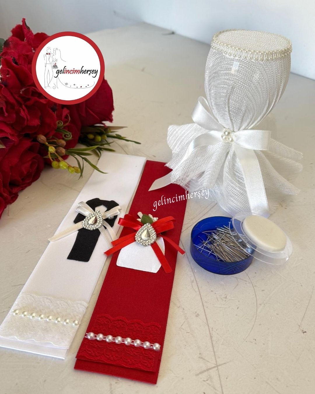 GelincimherşeyGelinDamatTakıTöreniiçinSüslemeliTakıKurdelesiİğnelikİğneTüllü