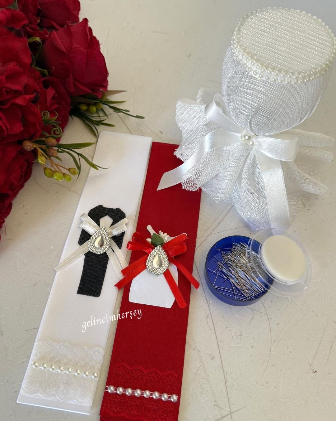 GelincimherşeyGelinDamatTakıTöreniiçinSüslemeliTakıKurdelesiİğnelikİğneTüllü1