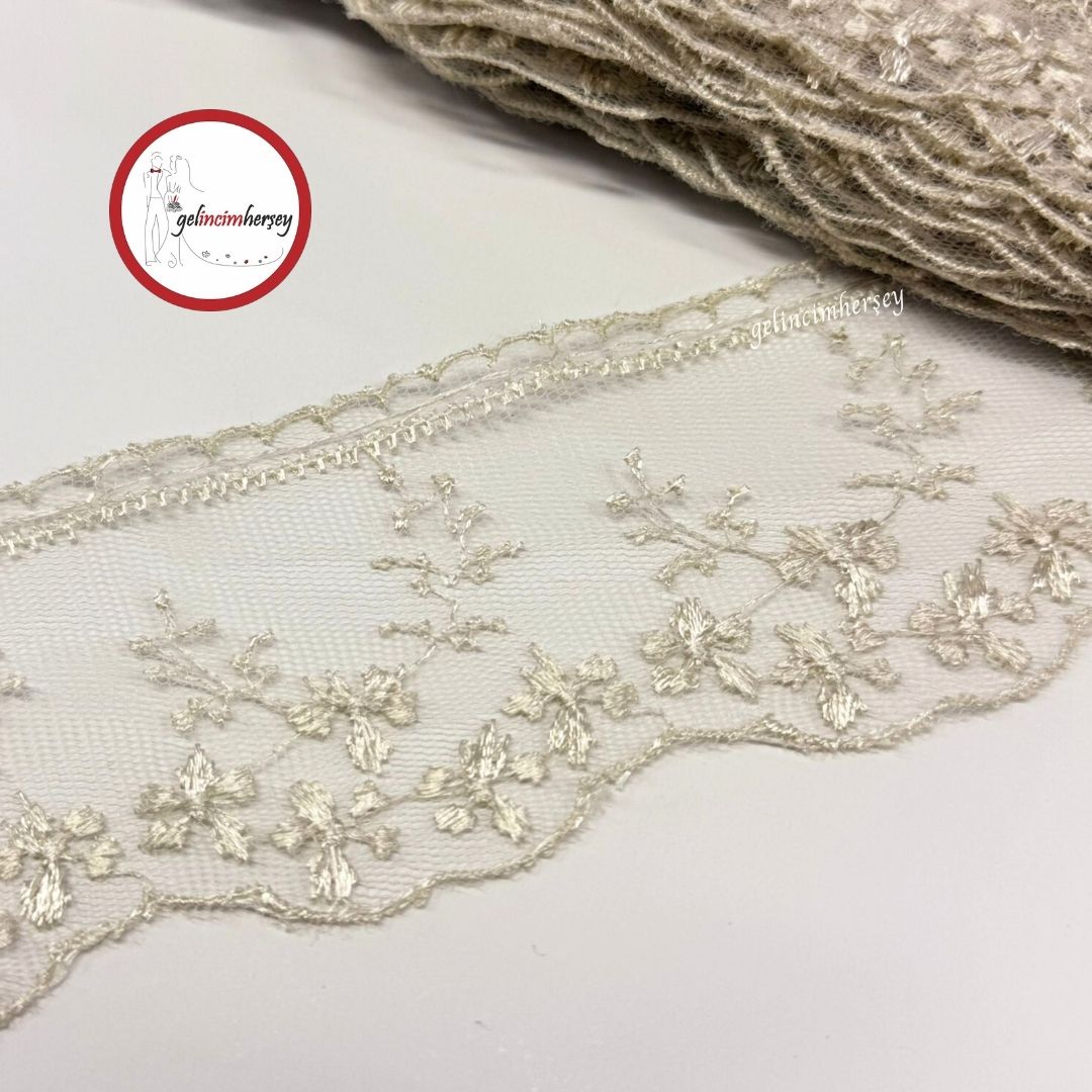 GelincimherşeyMinikÇiçekliDantelTülGüpürBej2