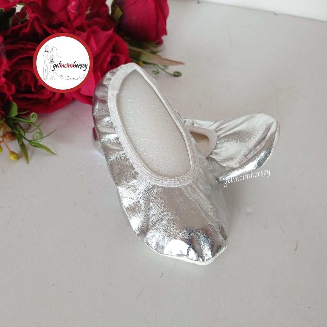 GelincimherşeyÖzelGösteriDansBabetiPisiPisiGümüş2