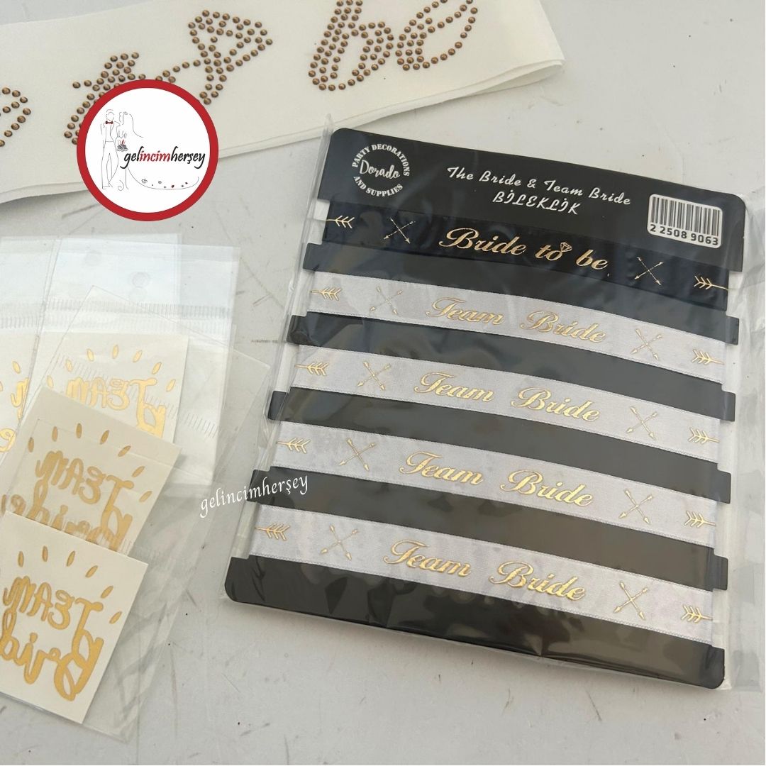 GelincimherşeyBrideToBeTaşlıKuşakTaçBileklikveStickerSetAltın3