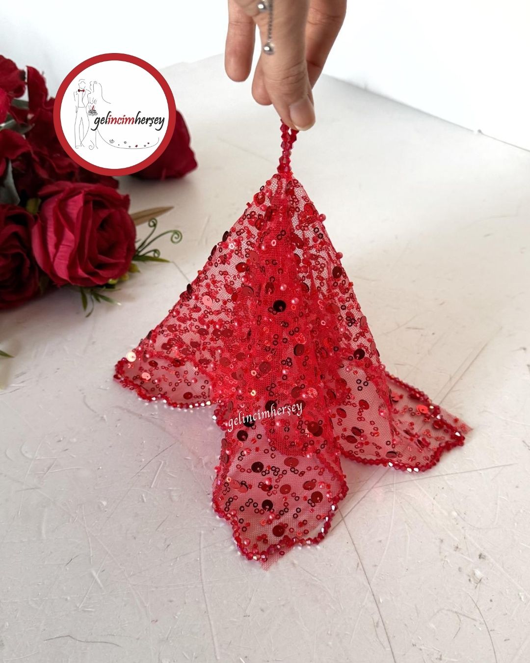 GelincimherşeyKristalBoncukİşlemeliGelinHalayMendiliKırmızı
