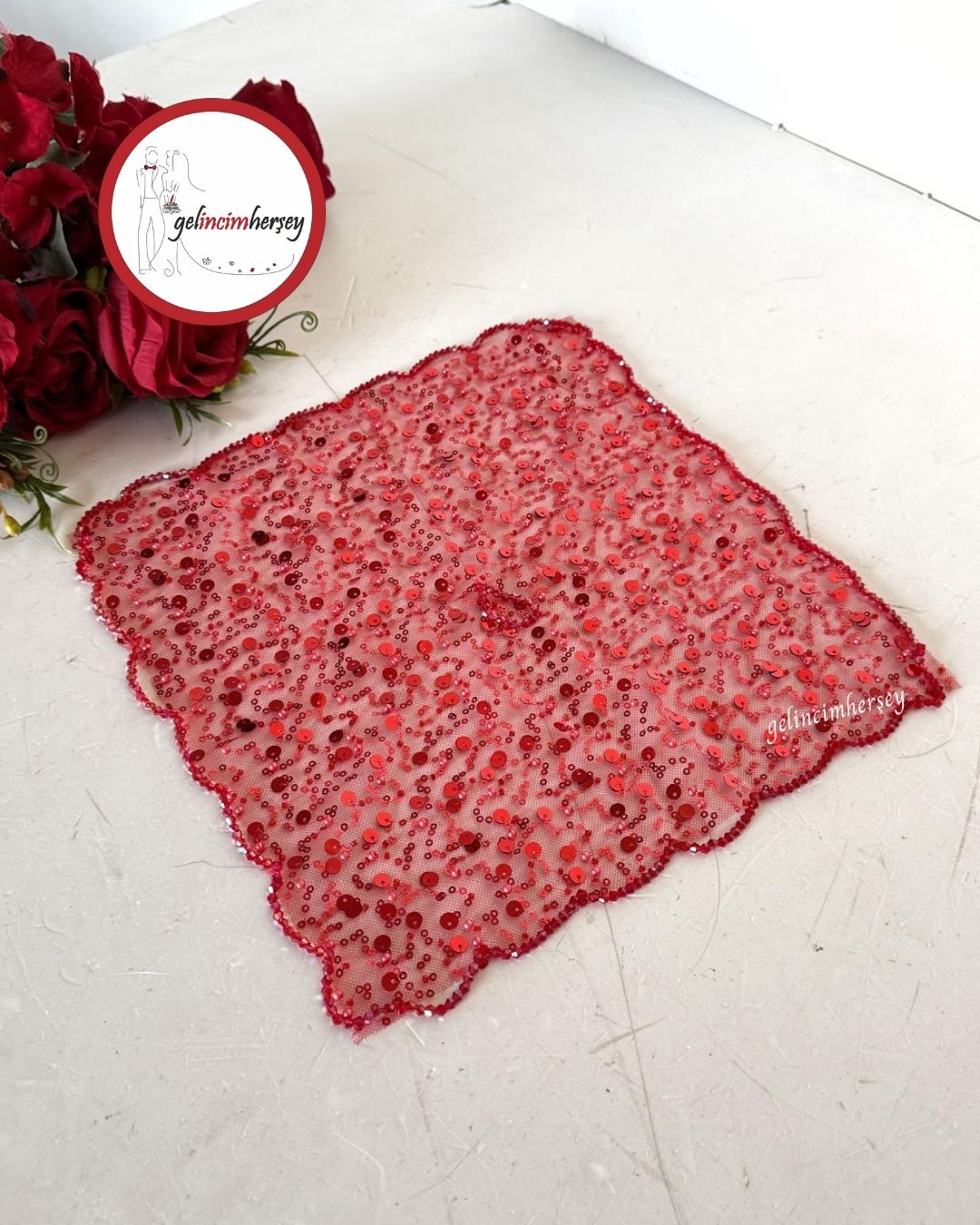 GelincimherşeyKristalBoncukİşlemeliGelinHalayMendiliKırmızı2