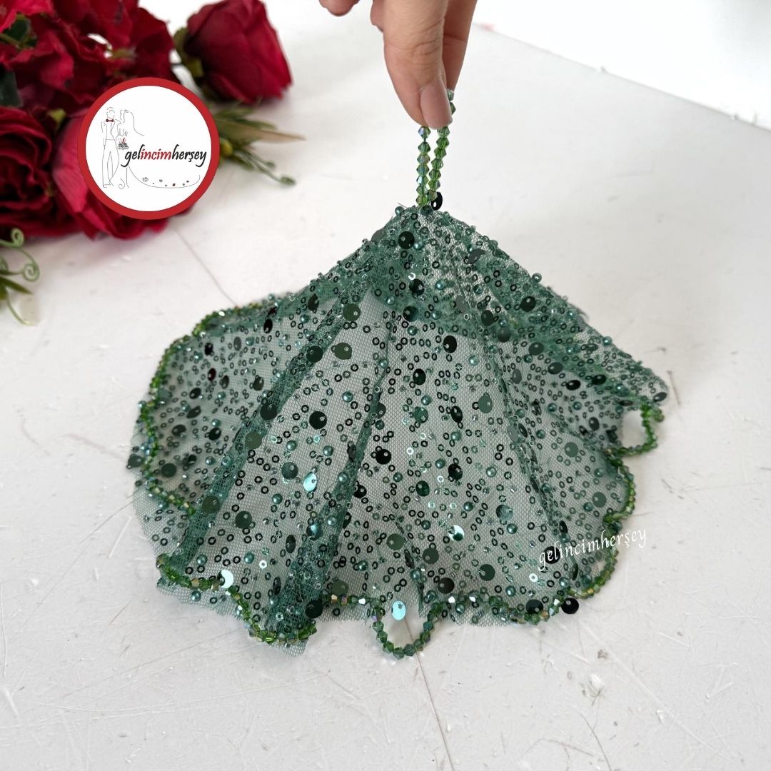 GelincimherşeyKristalBoncukİşlemeliGelinHalayMendiliZümrütYeşili1