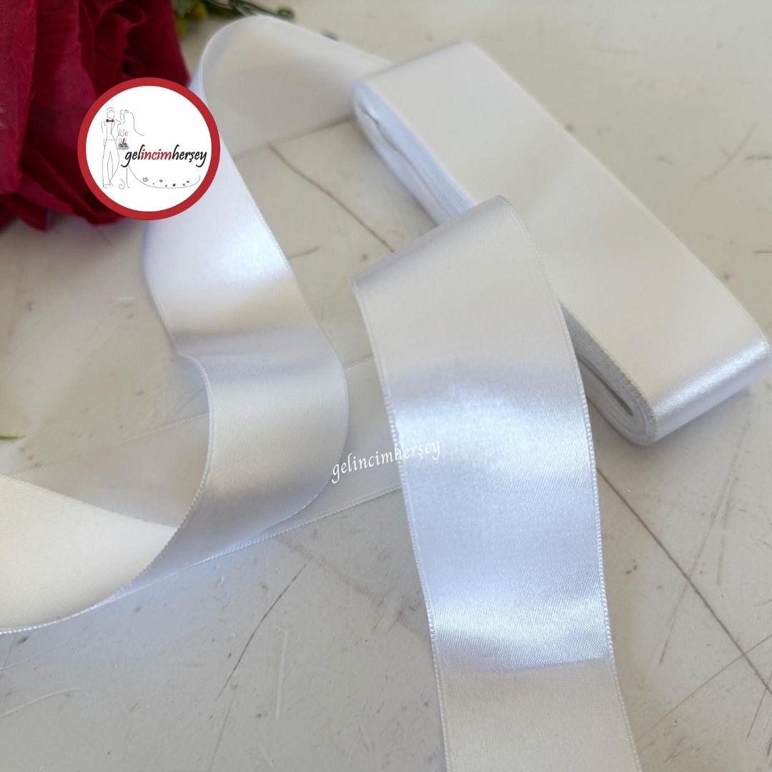 Gelincimherşey4cmSatenKurdeleBeyaz1