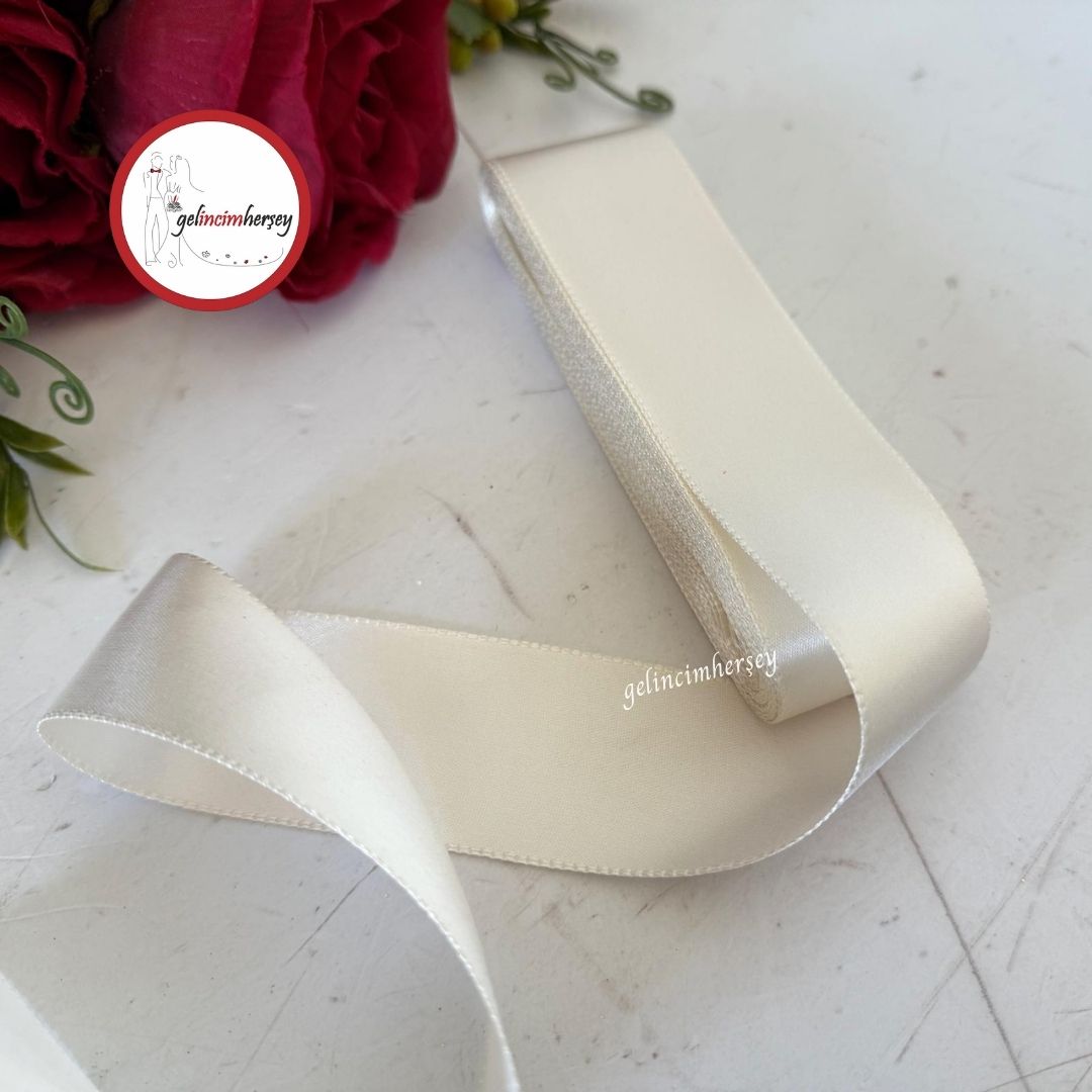Gelincimherşey4cmSatenKurdeleKrem