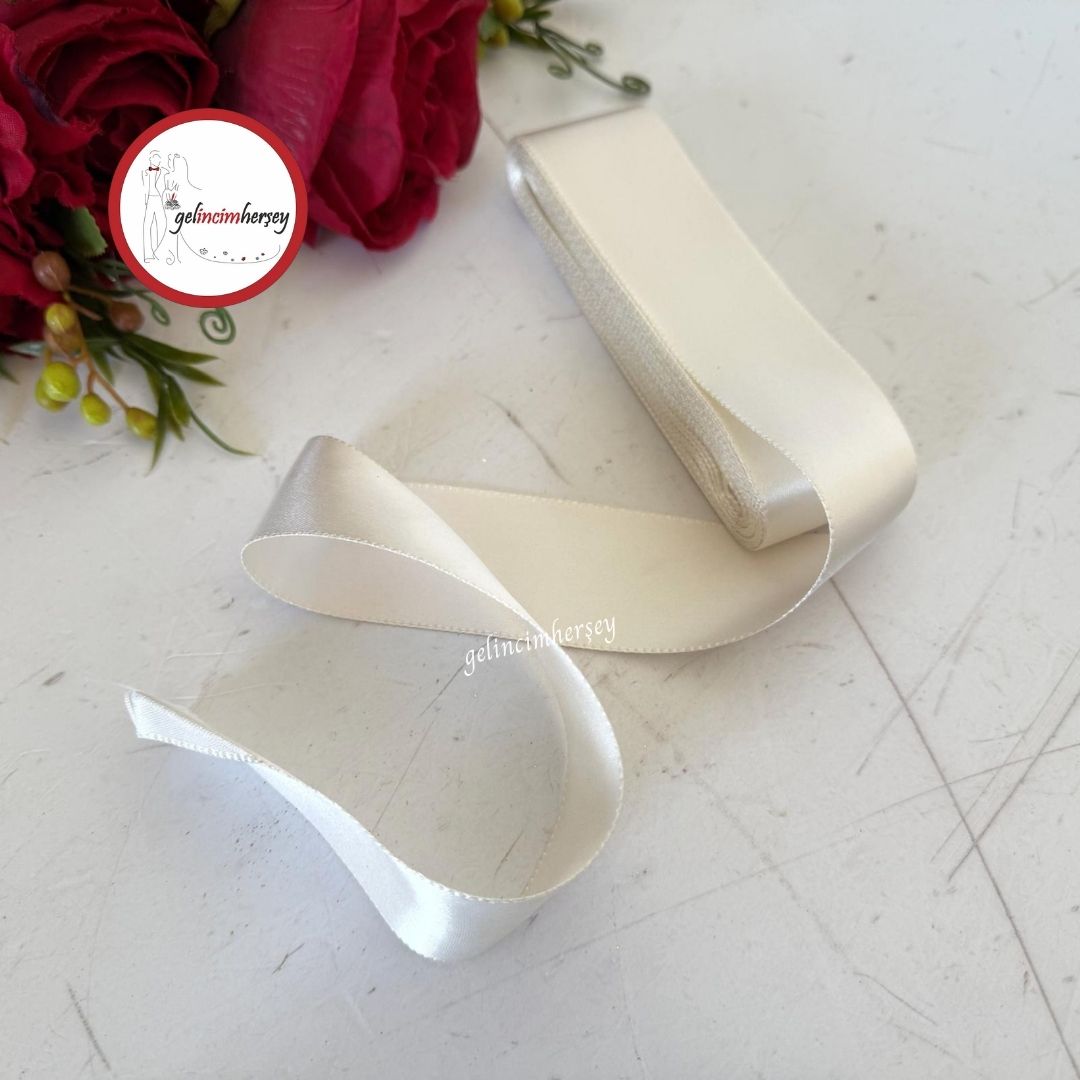 Gelincimherşey4cmSatenKurdeleKrem1