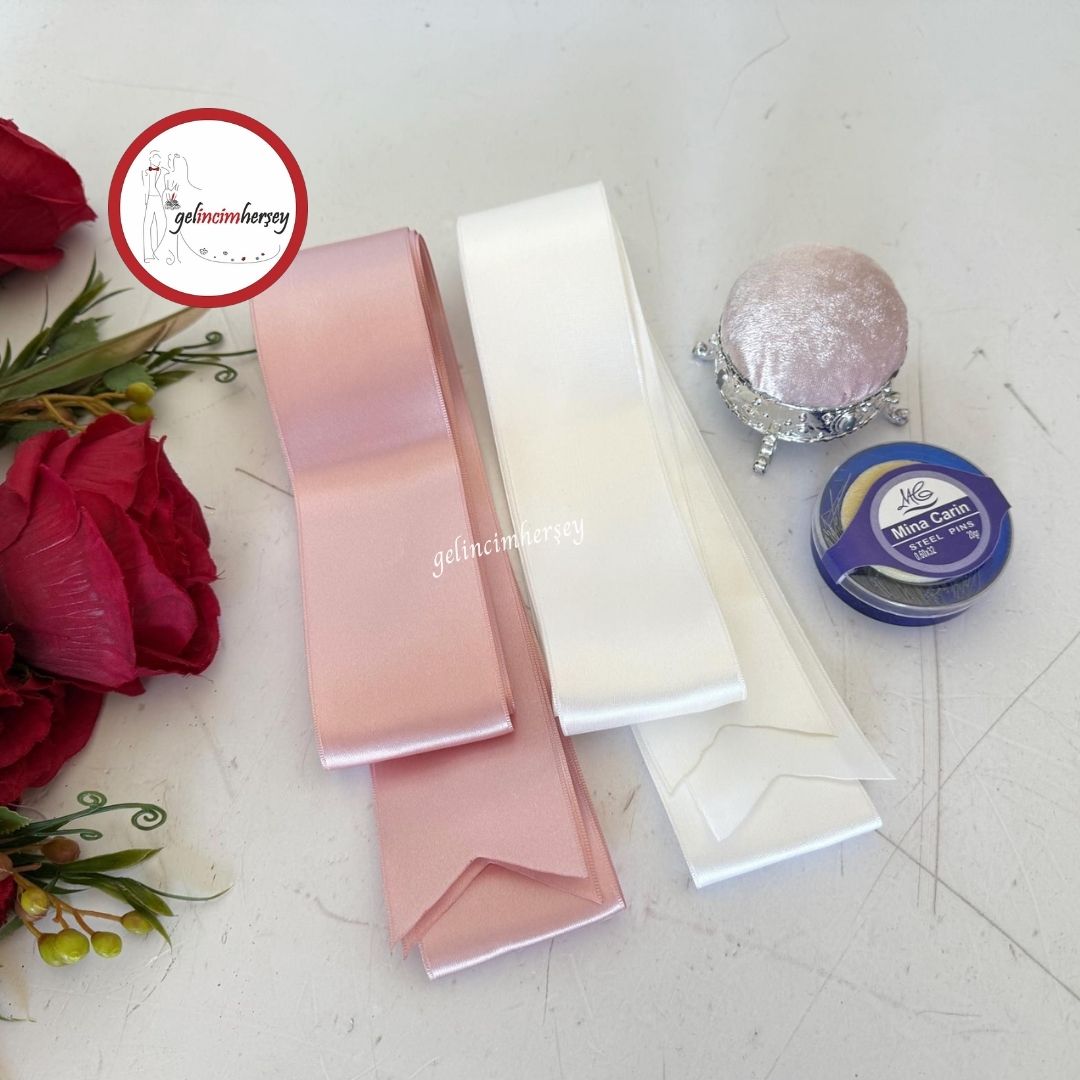 GelincimherşeyGelinDamatTakıMerasimiiçinSadeTakıKurdelesiİğneveİğneliksetPudra-Krem2