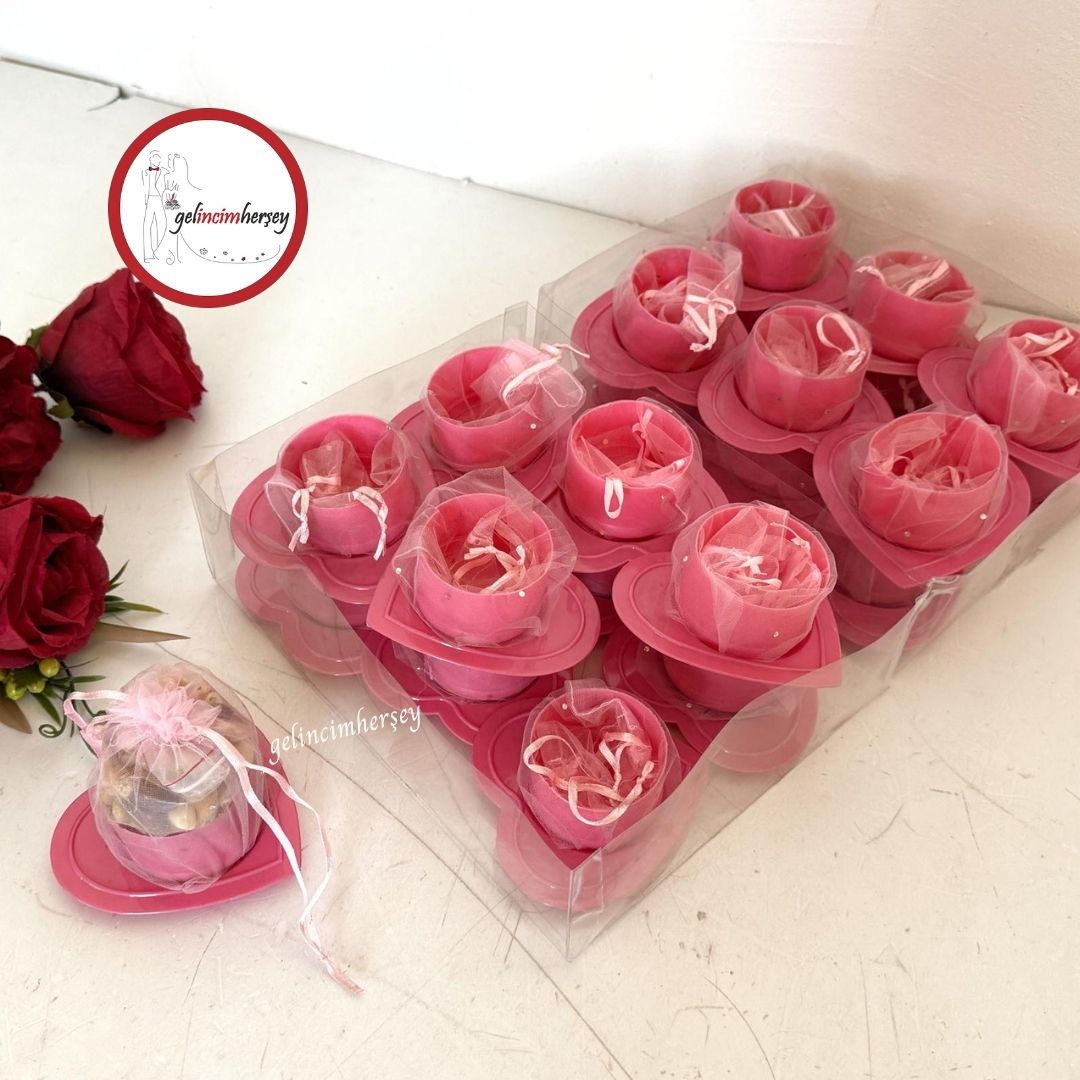 Gelincimherşey24’lüKalpliTabaktaYaldızlıKeseliHediyelikÇerezlikPembe2