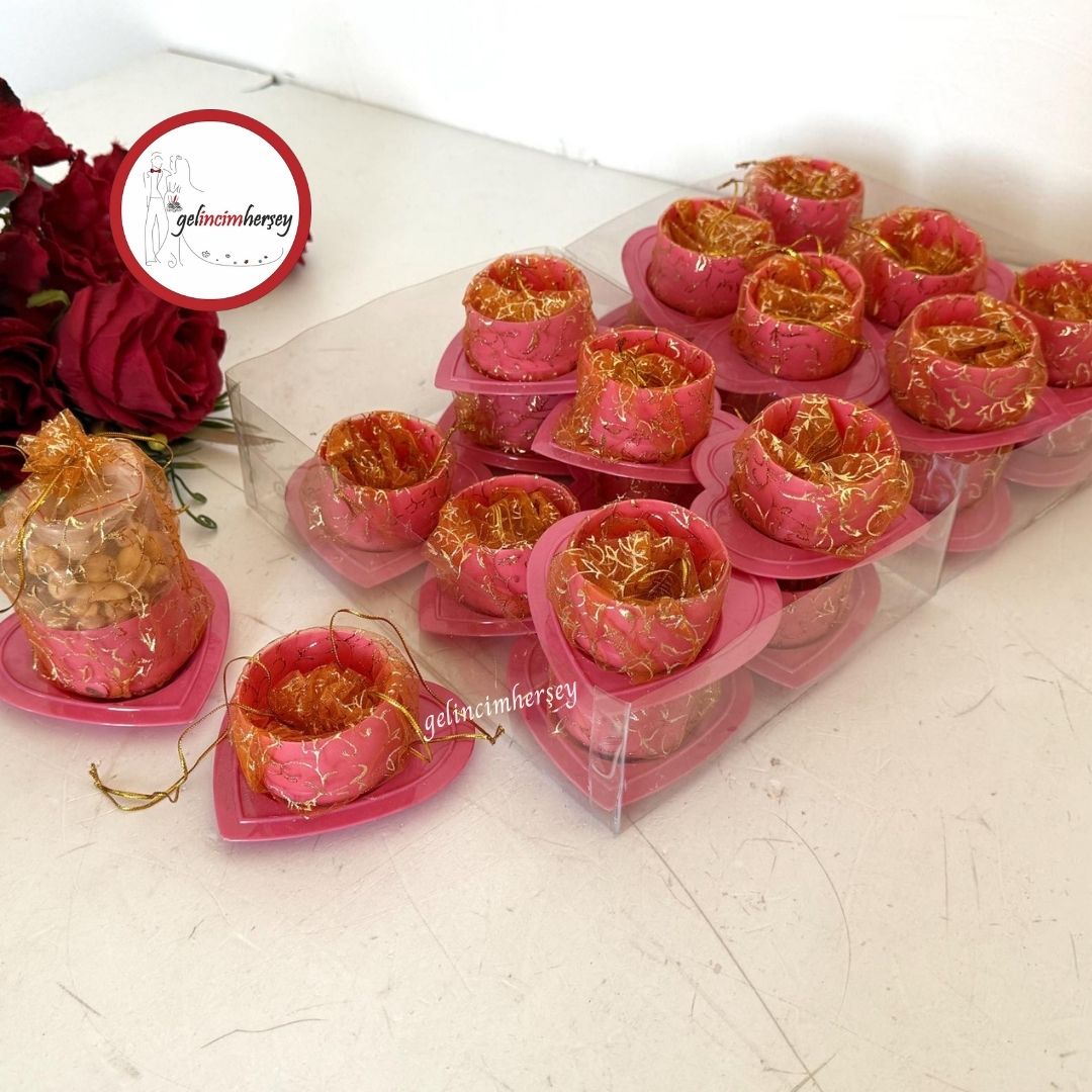 Gelincimherşey24’lüKalpliTabaktaYaldızlıKeseliHediyelikÇerezlikPembeTuruncu2