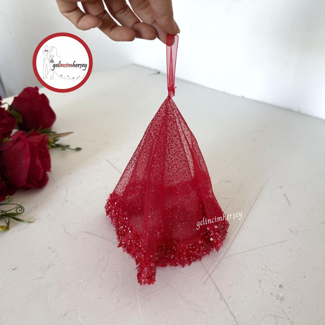 GelincimherşeyBoncukişliSuTaşıKenarlıGelinHalayMendiliKırmızı2
