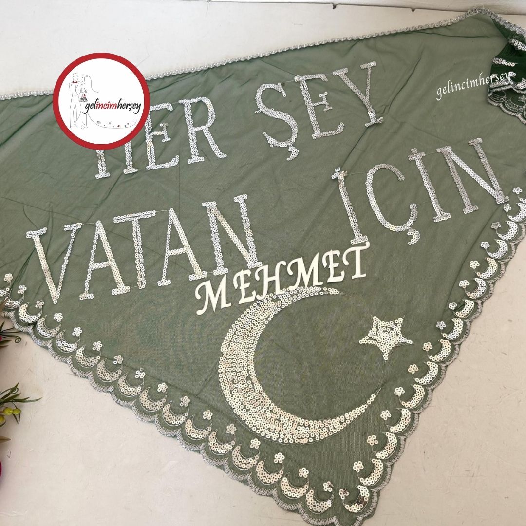 GelincimherşeyİsimliYeşilHerŞeyVatanİçinYazılıAskerŞalı1