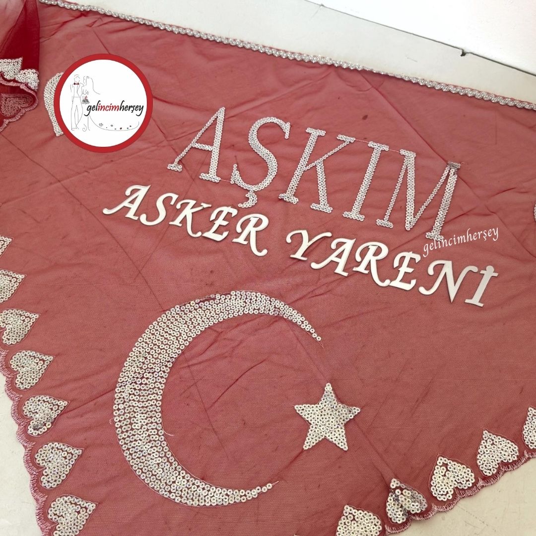 GelincimherşeyKırmızıYazılıÜçgenAskerYareniŞalAşkım2