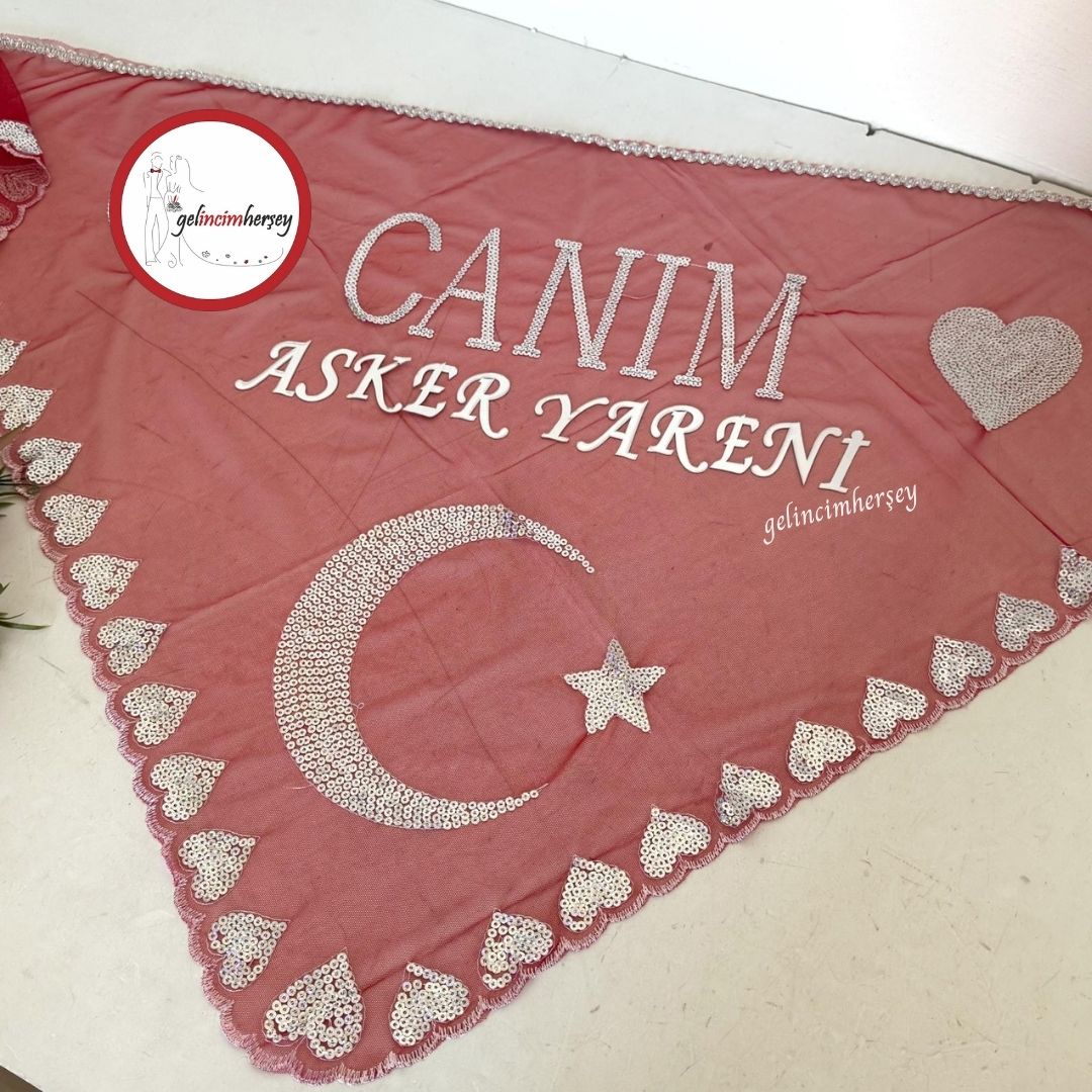 GelincimherşeyKırmızıYazılıÜçgenAskerYareniŞalCanım