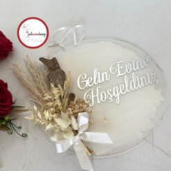 Gelincimherşey Kuru Çiçekli Gelin Evine Hoşgeldiniz Kapı Süsü - GÜMÜŞ