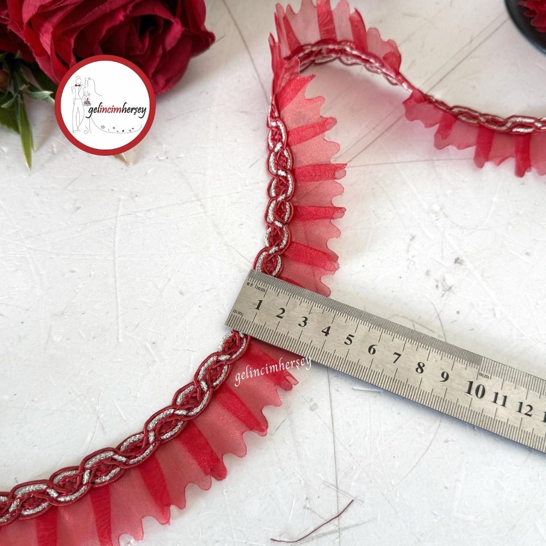 GelincimherşeyDekoratifŞeritTırtıklıFırfırKırmızıGümüş