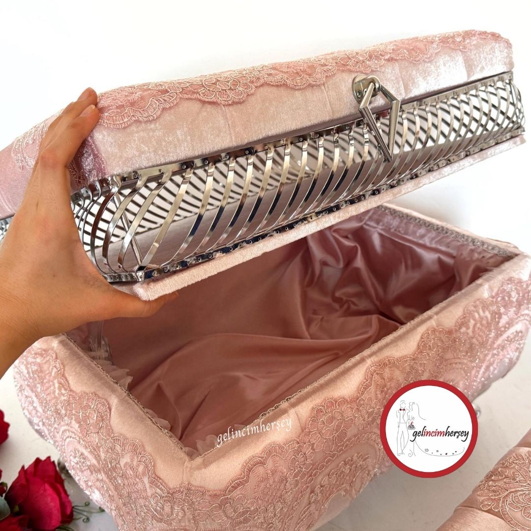 GelincimherşeyPudraFransızDantelli2BölümlüMakyajSandıklıÇeyizSetiNişanSandığı2