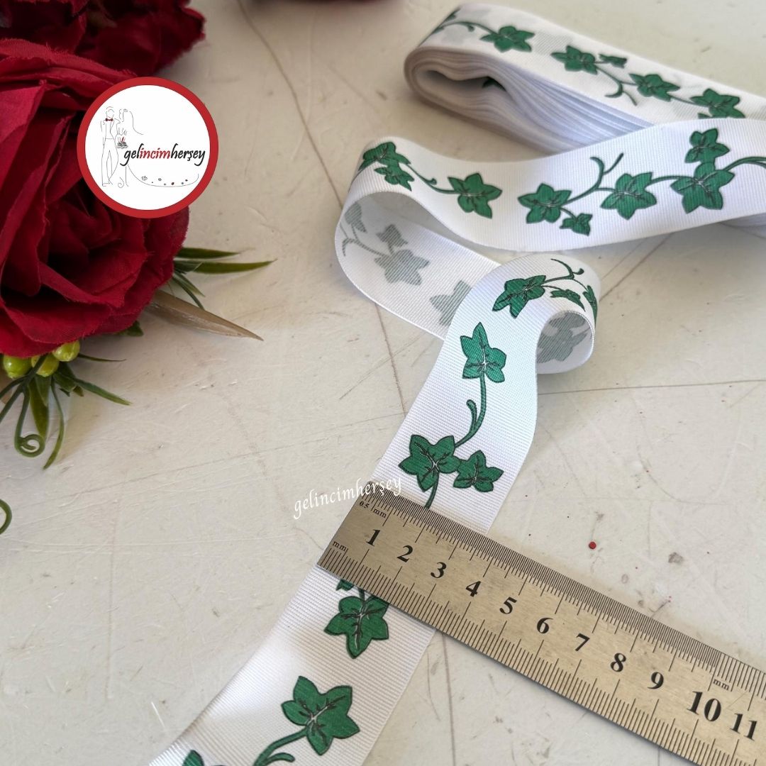 GelincimherşeyAsmaYaprakDesenliPolyesterKurdele3.5cm9mt