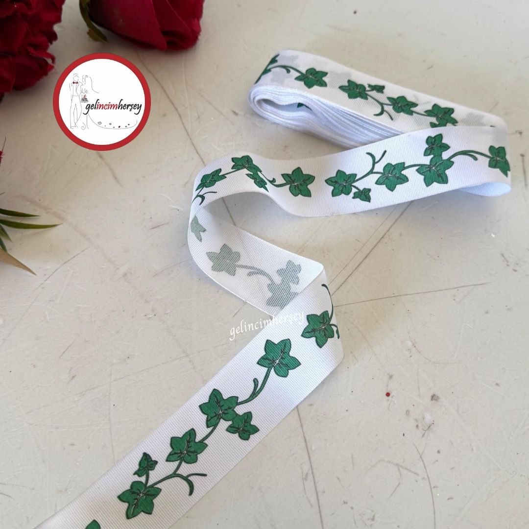 GelincimherşeyAsmaYaprakDesenliPolyesterKurdele3.5cm9mt2