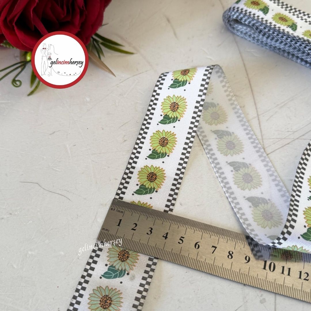 GelincimherşeyGüneBakanÇiçekliDesenliPolyesterKurdele4cm9mt