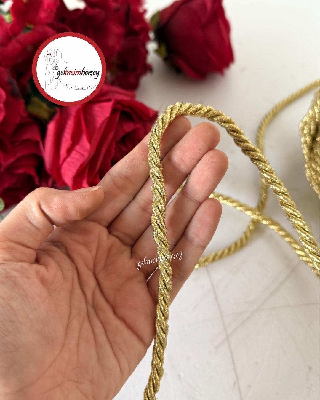 GelincimherşeyHalatKordonİpAltın1