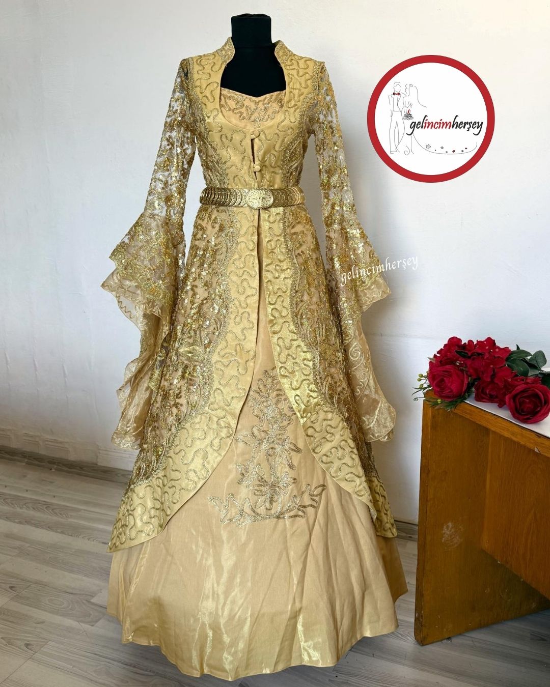 GelincimherşeyHürremModelKaftanBindallıAltın