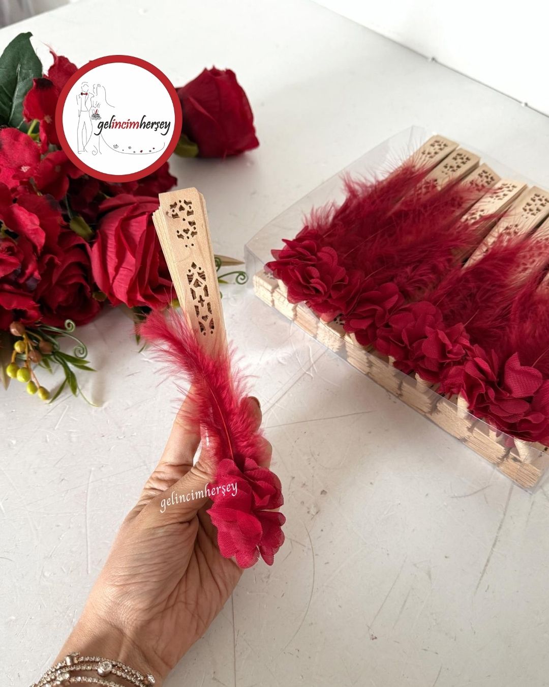 Gelincimherşey20'liÇiçekliTüylüAhşapYelpazeHediyelikBordo