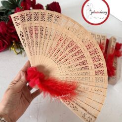 Gelincimherşey 20'li Çiçekli Tüylü Ahşap Yelpaze Hediyelik - KIRMIZI