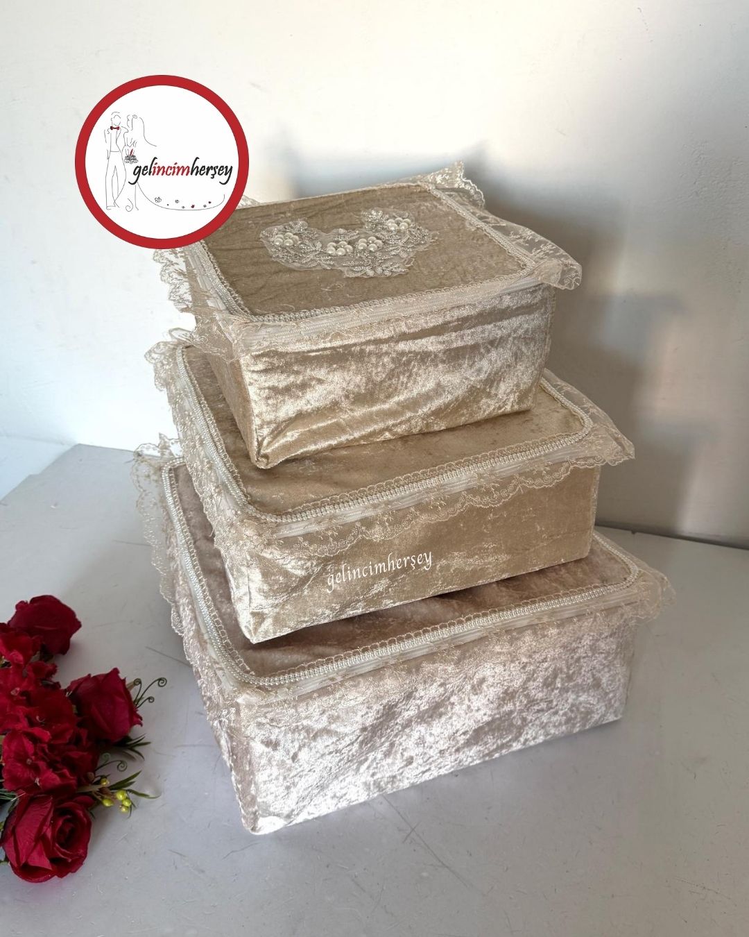 Gelincimherşey3'lüNişanÇeyizBohçasıİçinDantelliKadifeHurçBej1