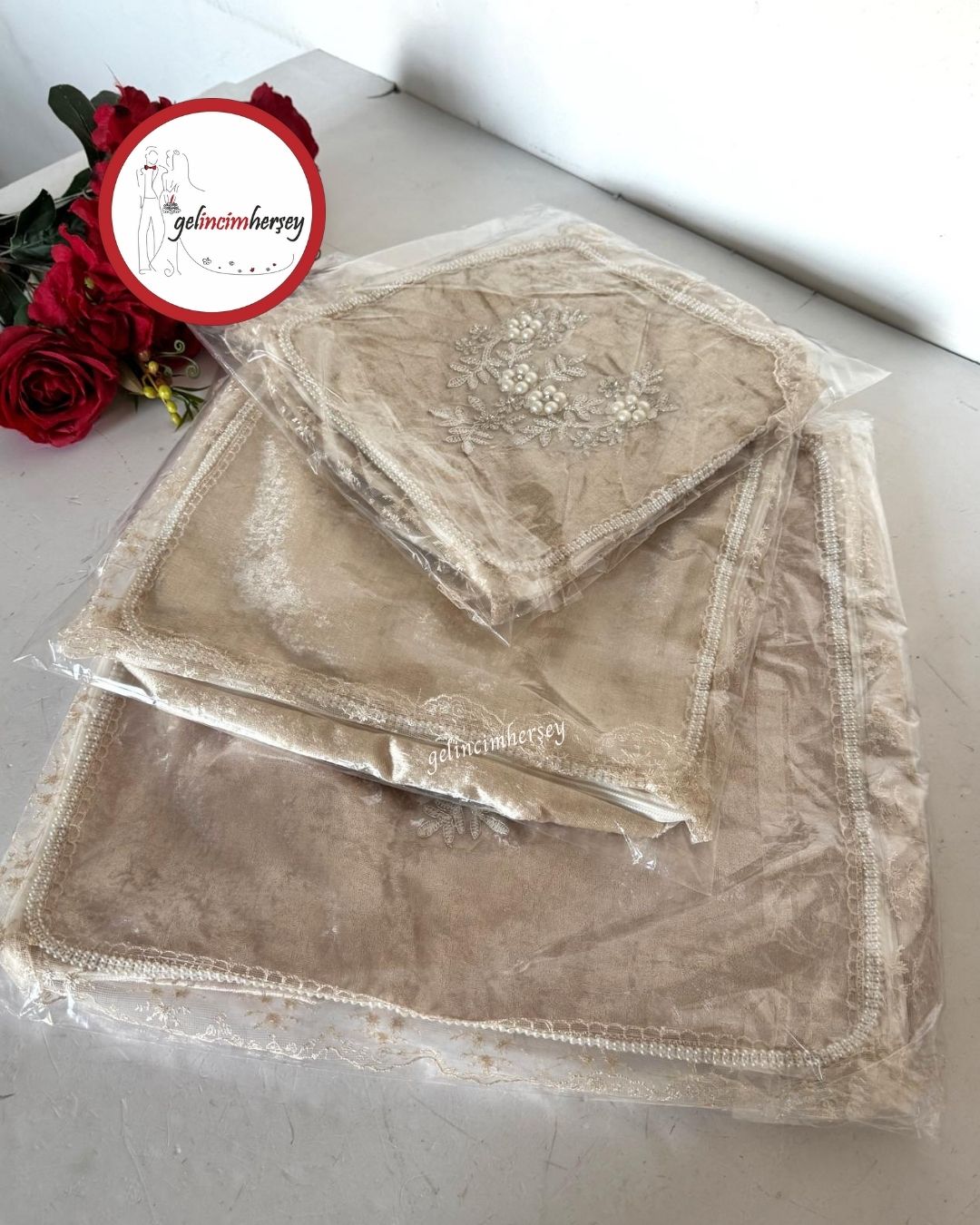 Gelincimherşey3'lüNişanÇeyizBohçasıİçinDantelliKadifeHurçBej3