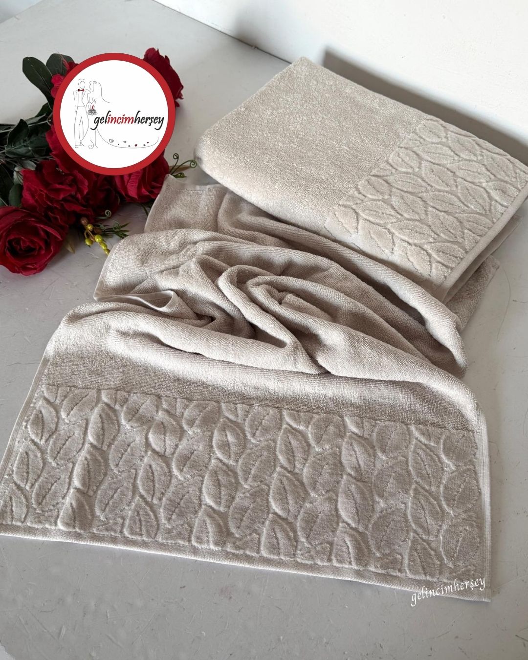 GelincimherşeyKısmiKadifeDesenli2'liBanyoHavluSetiBej1