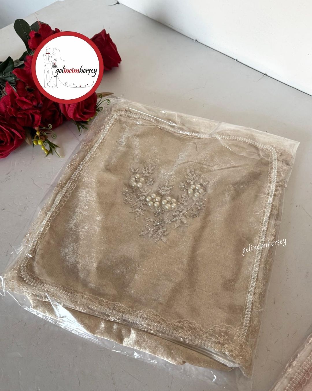 GelincimherşeyNişanÇeyizBohçasıİçinDantelliKadifeHurçOrtaBoyBej