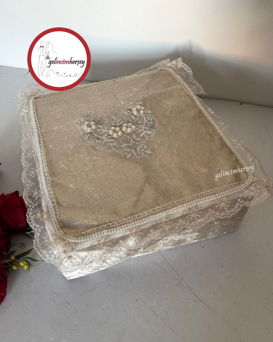 GelincimherşeyNişanÇeyizBohçasıİçinDantelliKadifeHurçOrtaBoyBej2