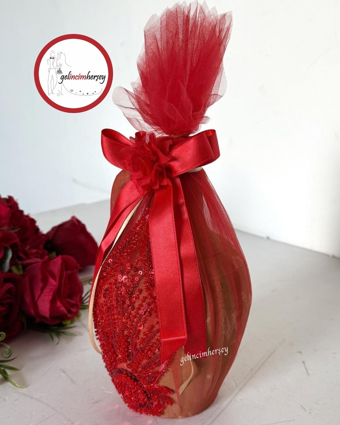 GelincimherşeyVipDantelliKınaTestisiKırmızı