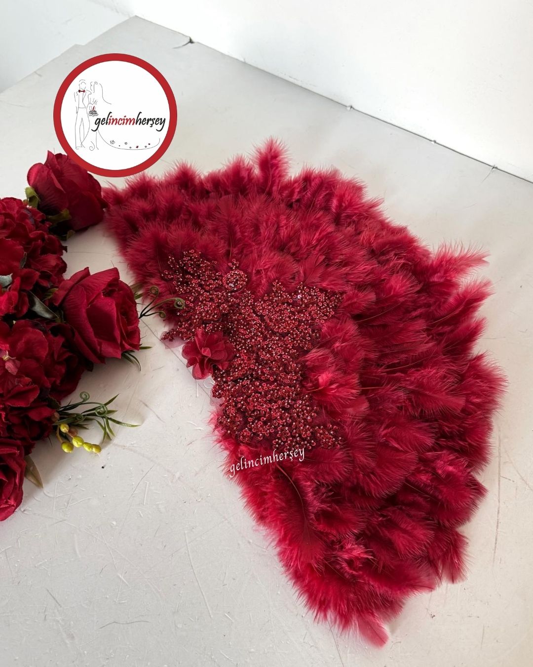 Gelincimherşey Vip Dantelli Tüylü Gelin Yelpazesi