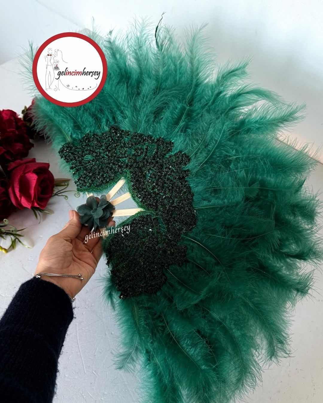GelincimherşeyVipDantelliTüylüGelinYelpazesiZümrütYeşil