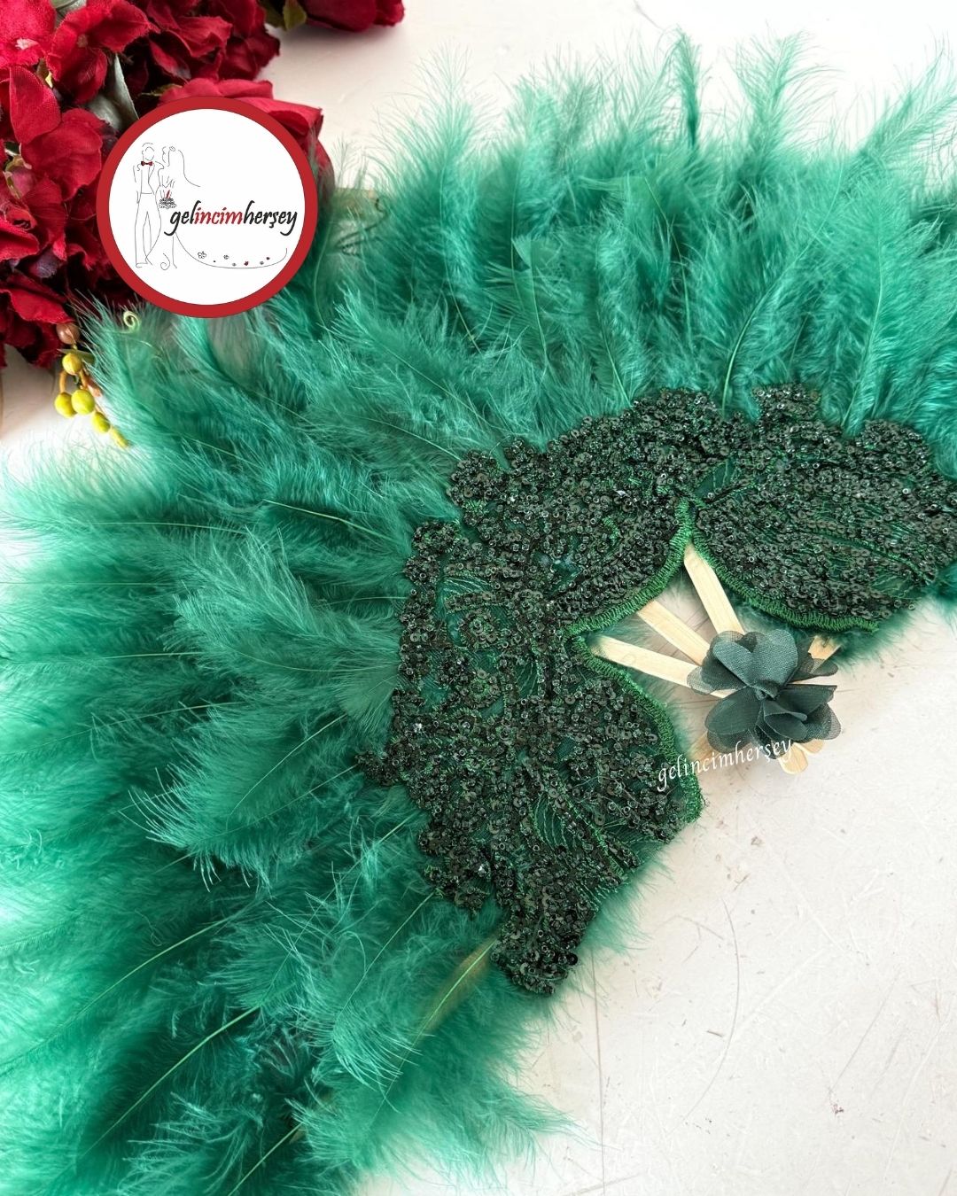 GelincimherşeyVipDantelliTüylüGelinYelpazesiZümrütYeşil2